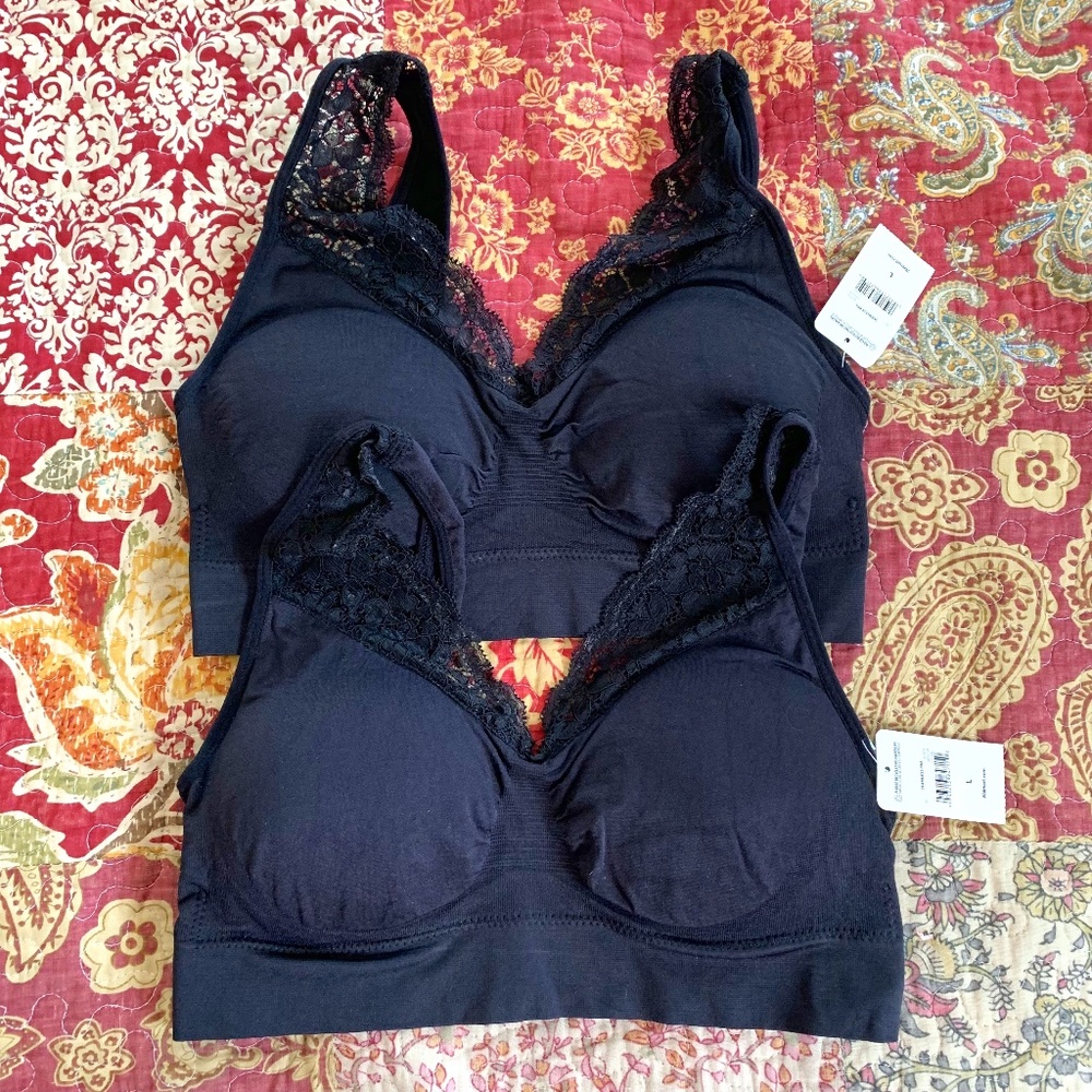 Simply Basic seamless soft cup bras removable pads size L